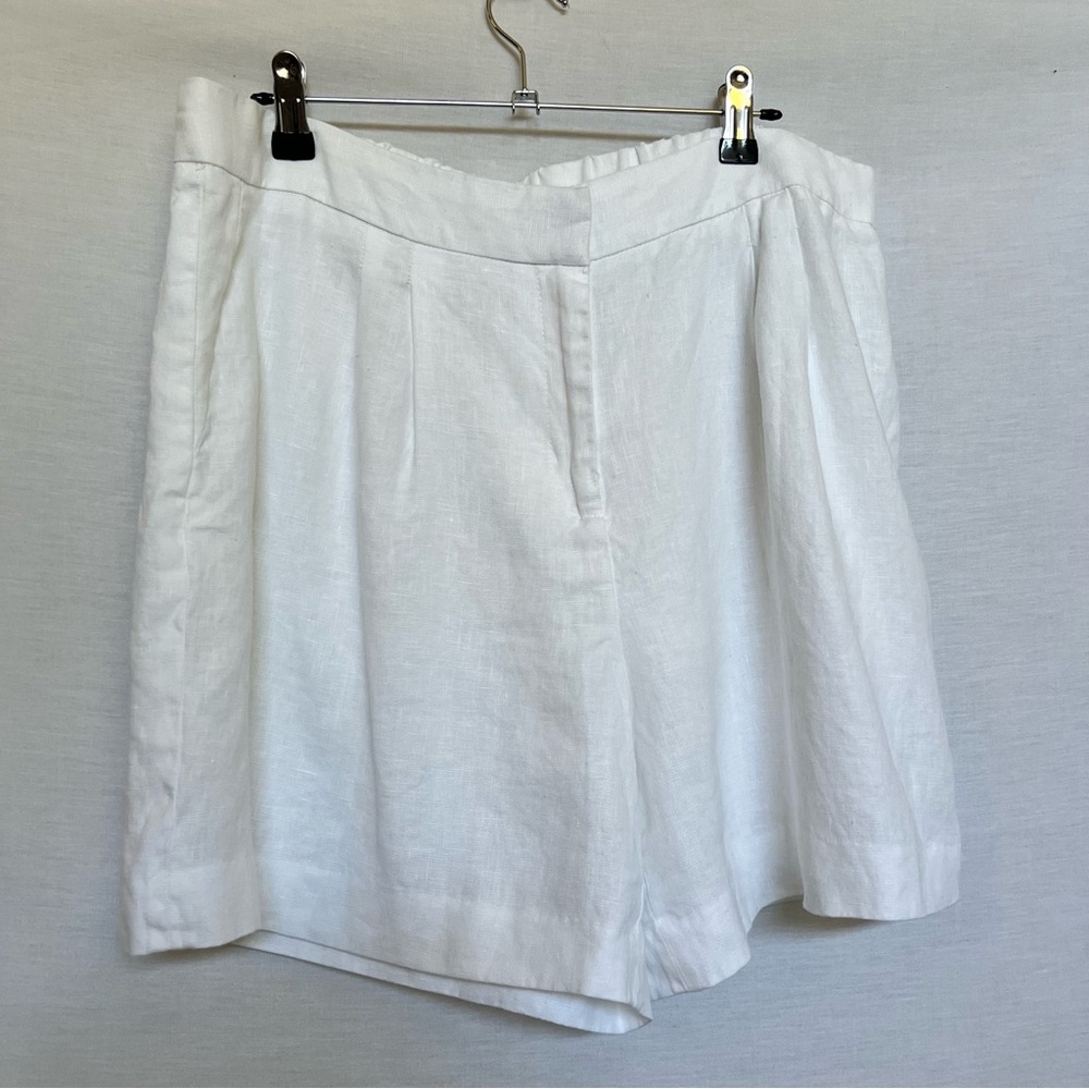 Vince Camuto 100% Linen Crisp White Women's Shorts